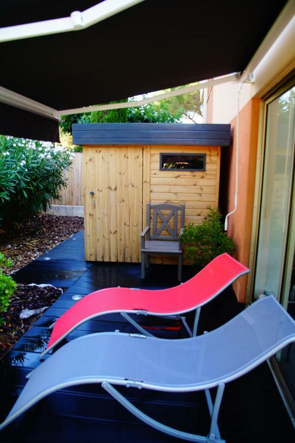 Apartamento Les Enganes Fréjus Exterior foto