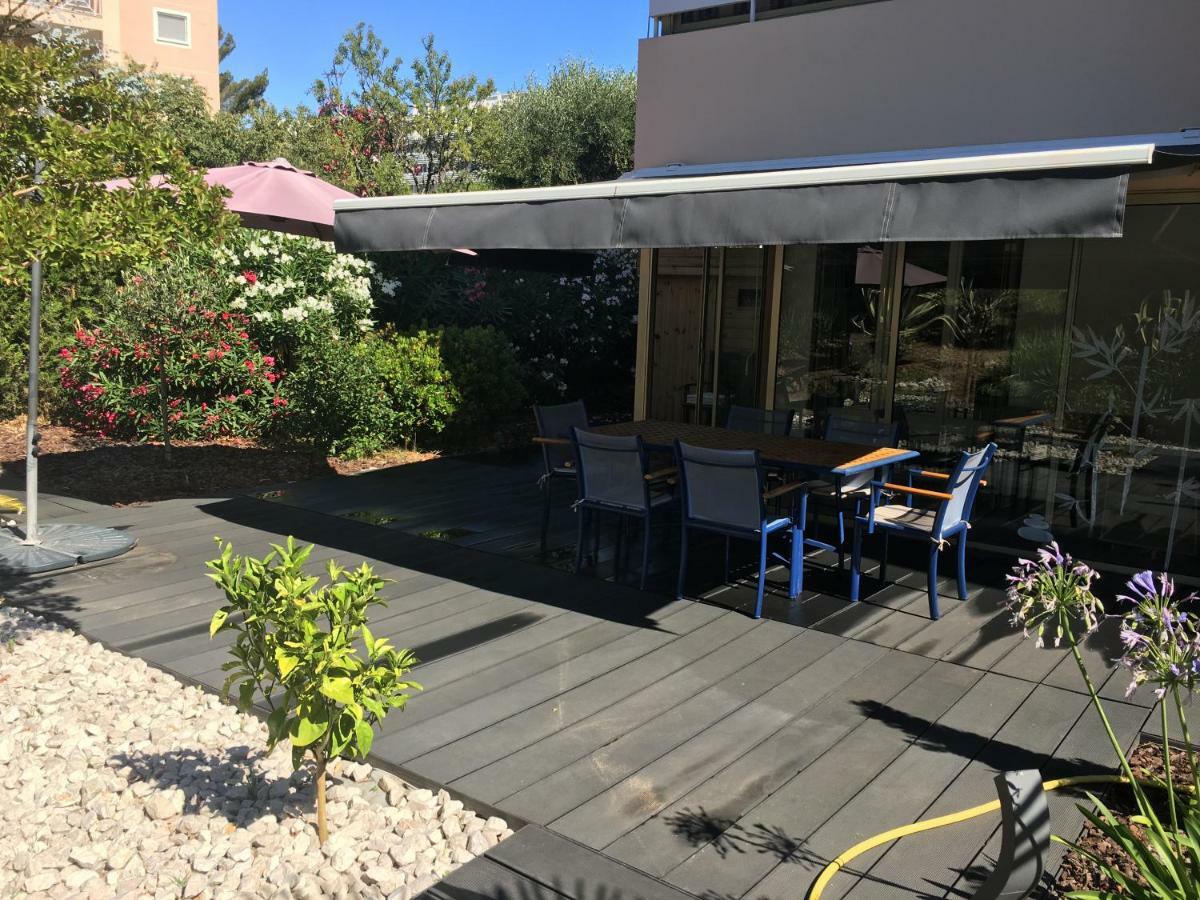 Apartamento Les Enganes Fréjus Exterior foto